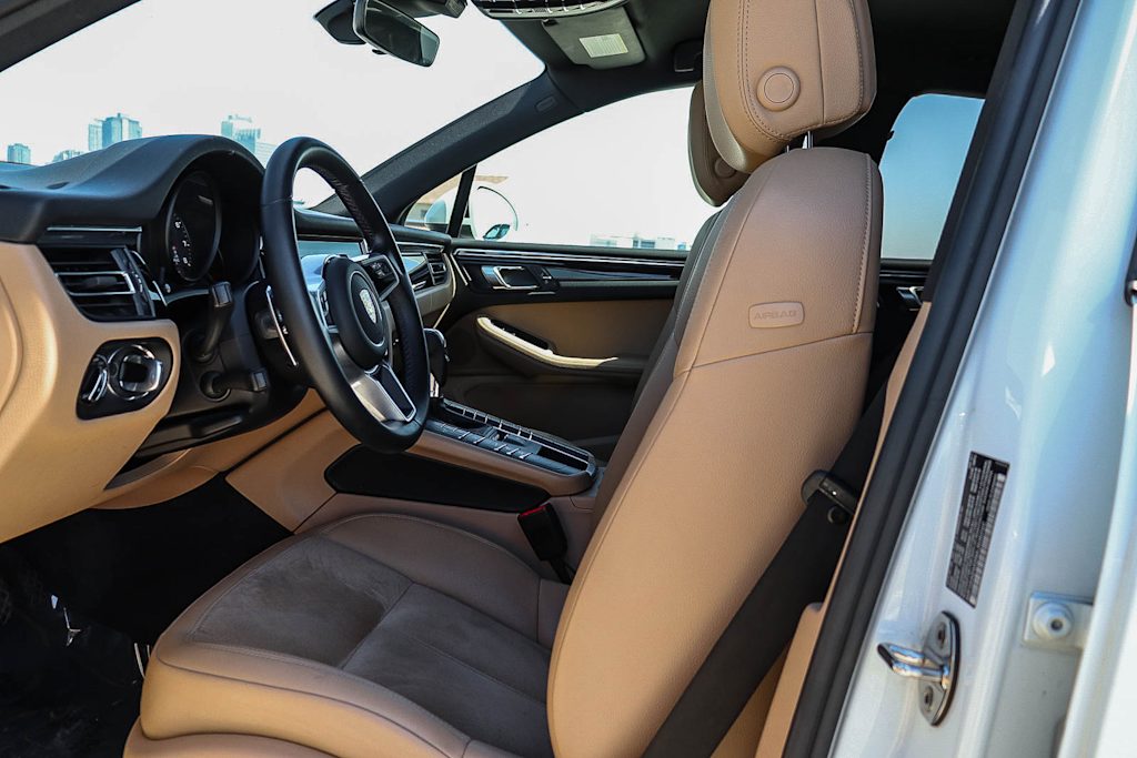 Thumbnail: 2021 Porsche Macan - 11