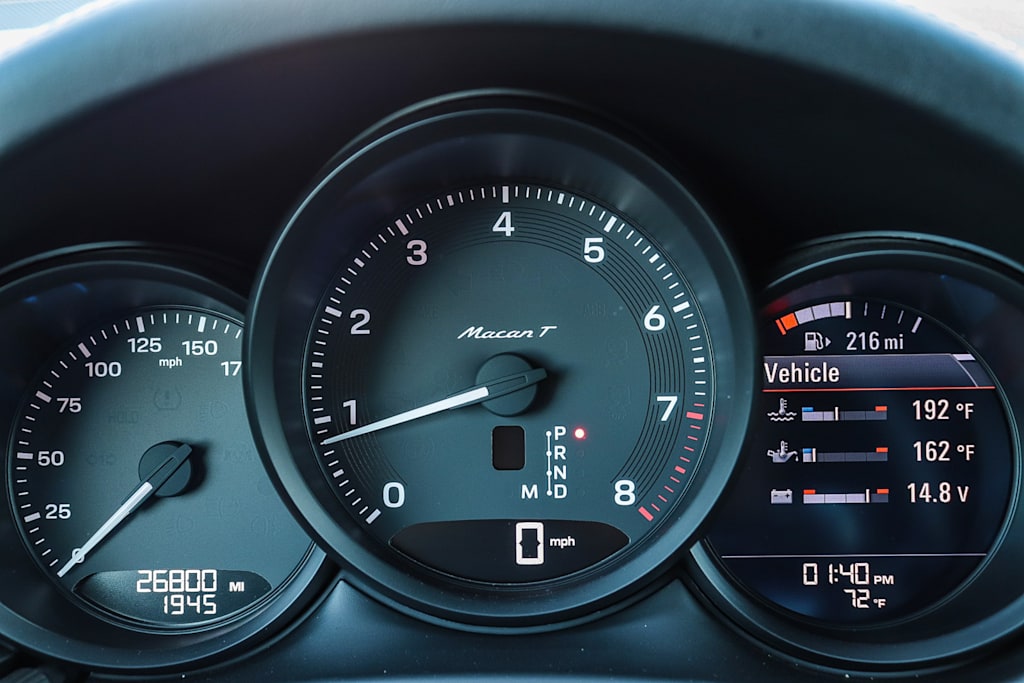 Thumbnail: 2023 Porsche Macan - 16