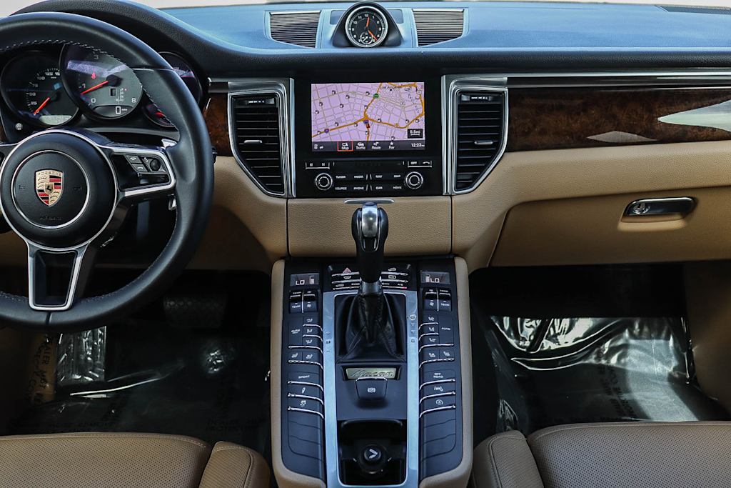 Thumbnail: 2017 Porsche Macan - 9