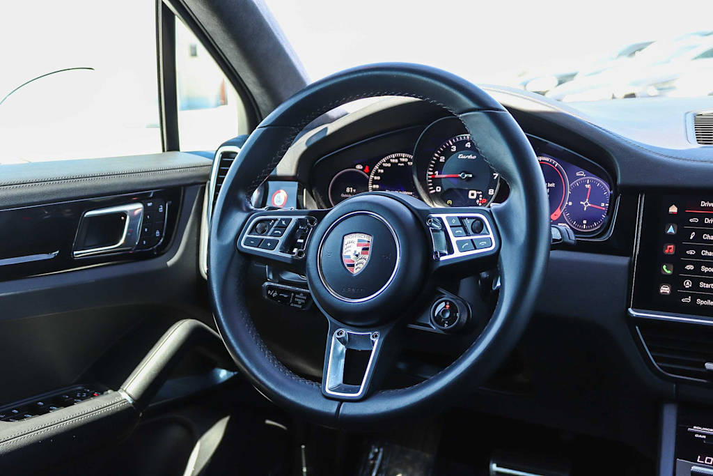 Thumbnail: 2023 Porsche Cayenne - 9