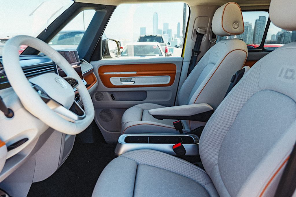 Thumbnail: 2025 Volkswagen ID.Buzz - 11