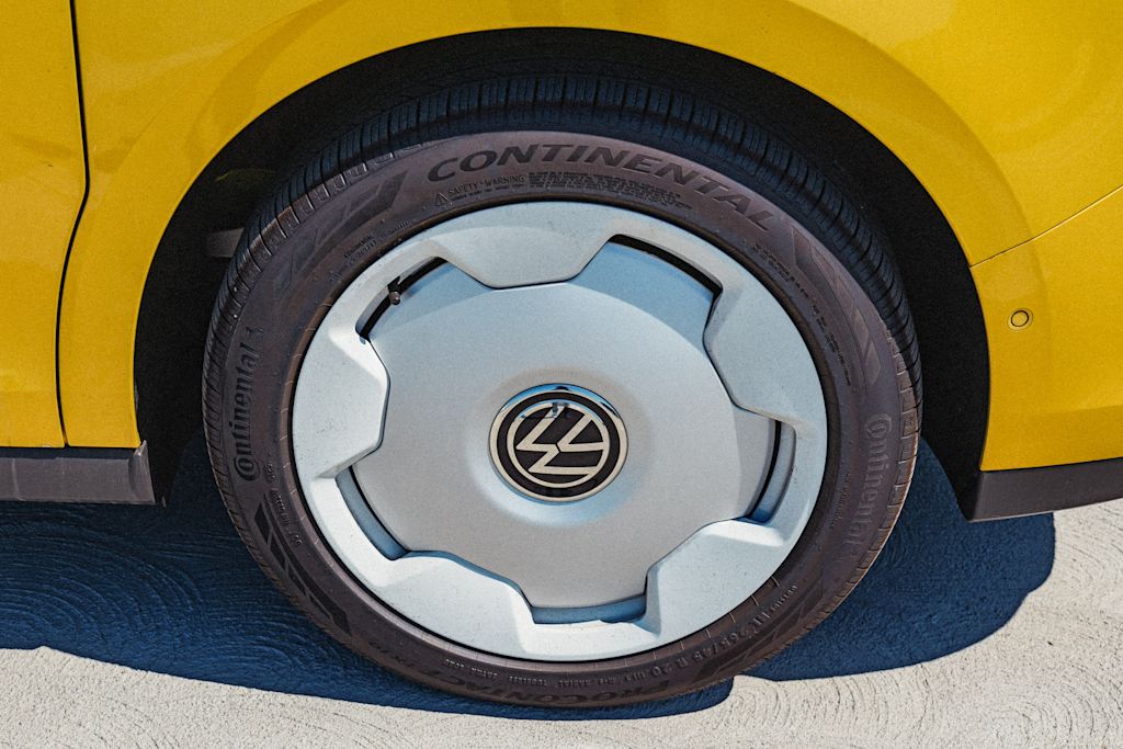 Thumbnail: 2025 Volkswagen ID.Buzz - 18