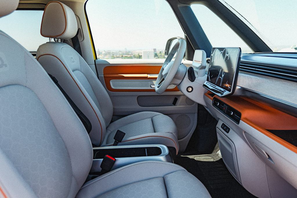 Thumbnail: 2025 Volkswagen ID.Buzz - 8