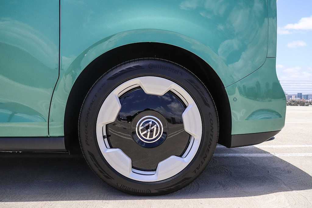 Thumbnail: 2025 Volkswagen ID.Buzz - 7