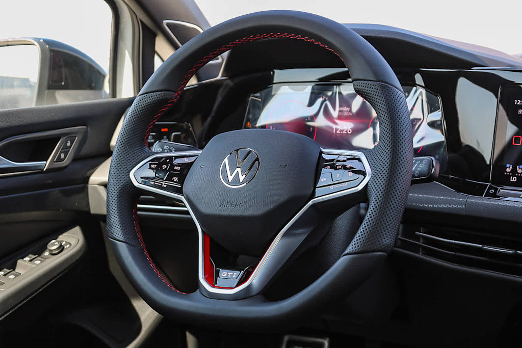 Thumbnail: 2024 Volkswagen Golf - 9