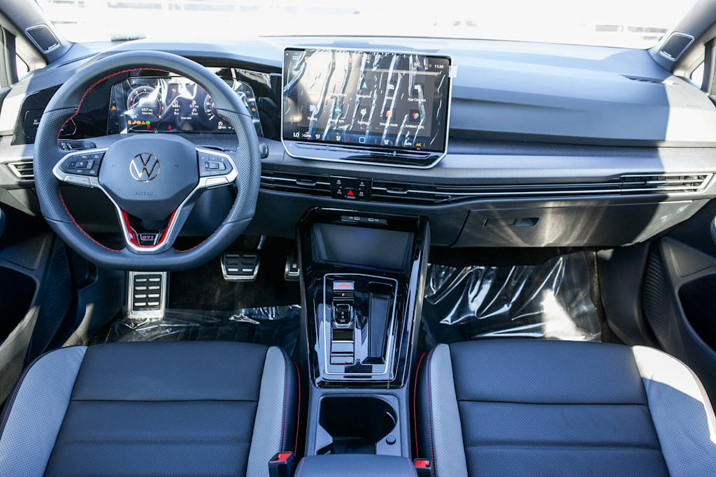 Thumbnail: 2026 Volkswagen Golf - 2