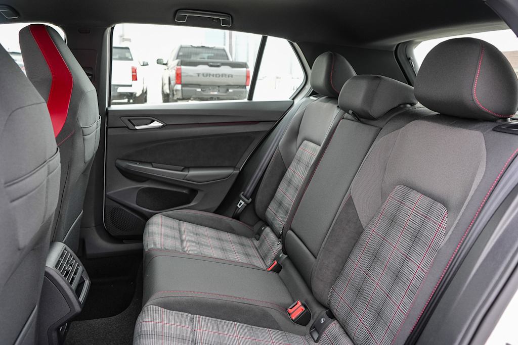 Thumbnail: 2026 Volkswagen Golf - 11