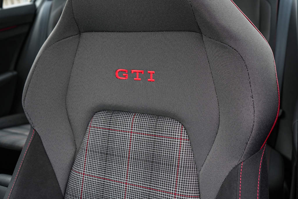 Thumbnail: 2026 Volkswagen Golf - 26