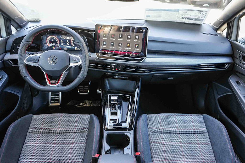 Thumbnail: 2026 Volkswagen Golf - 2