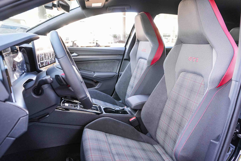 Thumbnail: 2026 Volkswagen Golf - 10