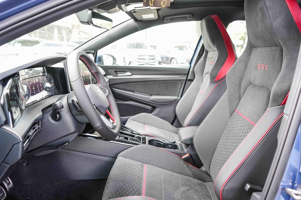 Thumbnail: 2026 Volkswagen Golf - 10