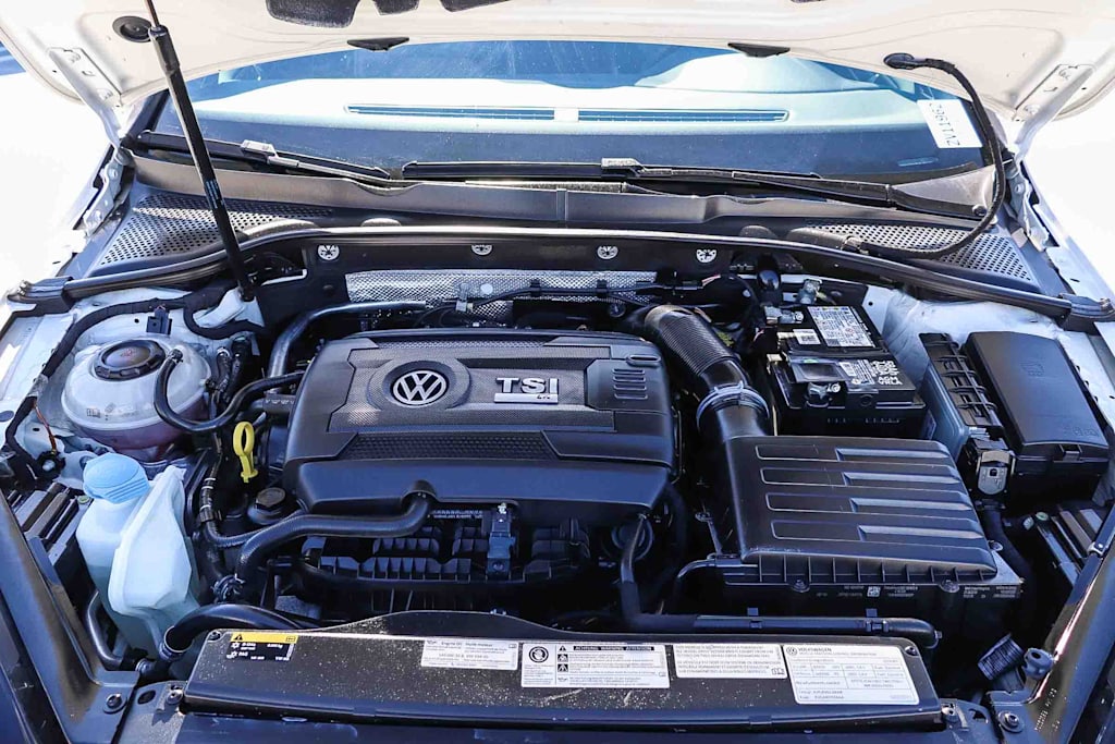 Thumbnail: 2019 Volkswagen Golf - 8