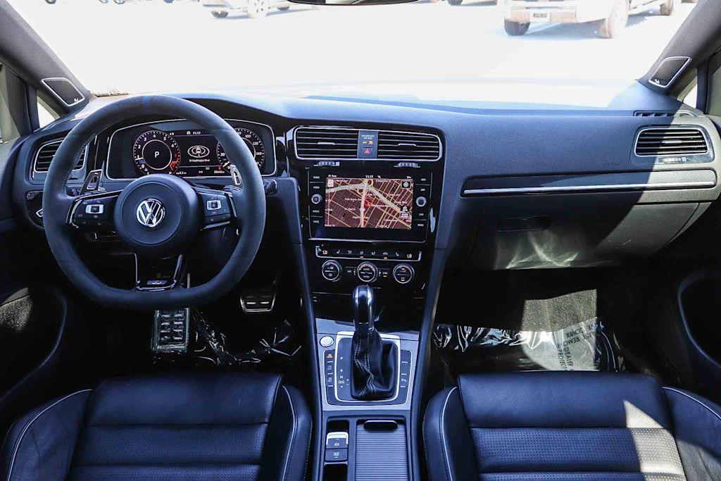 Thumbnail: 2019 Volkswagen Golf - 2