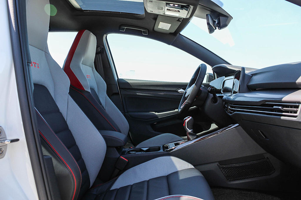 Thumbnail: 2024 Volkswagen Golf - 11