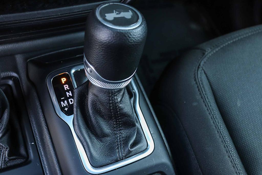 Thumbnail: 2021 Jeep Wrangler - 27