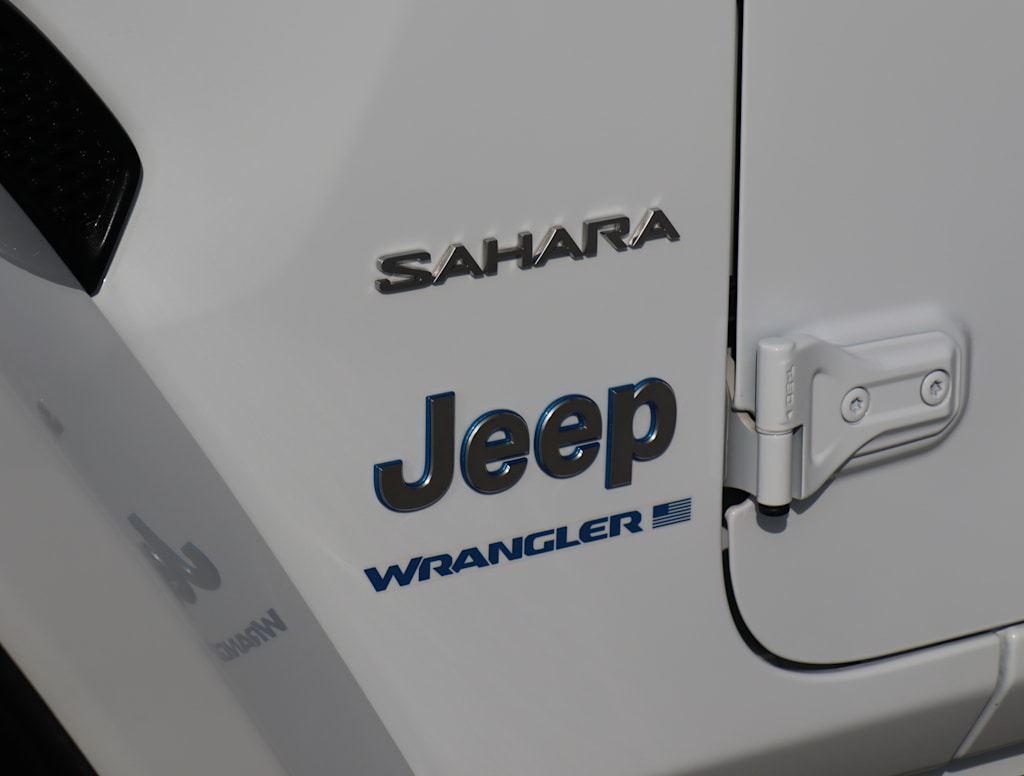 2023 Jeep Wrangler Unlimited Sahara 4xe 5