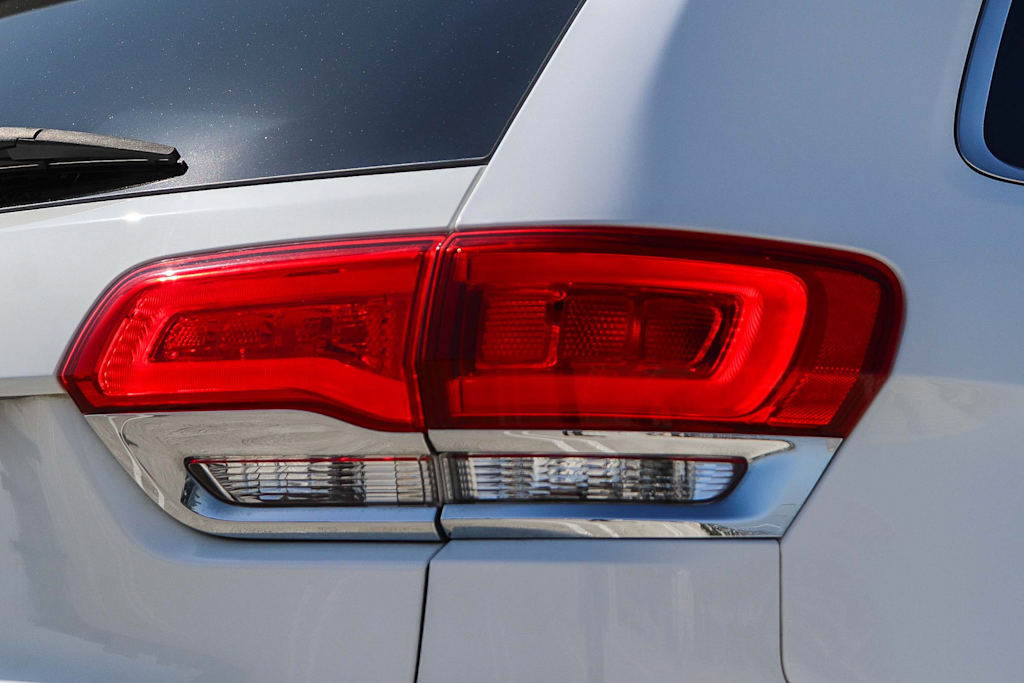 Thumbnail: 2019 Jeep Grand Cherokee - 21