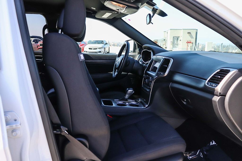 Thumbnail: 2019 Jeep Grand Cherokee - 10