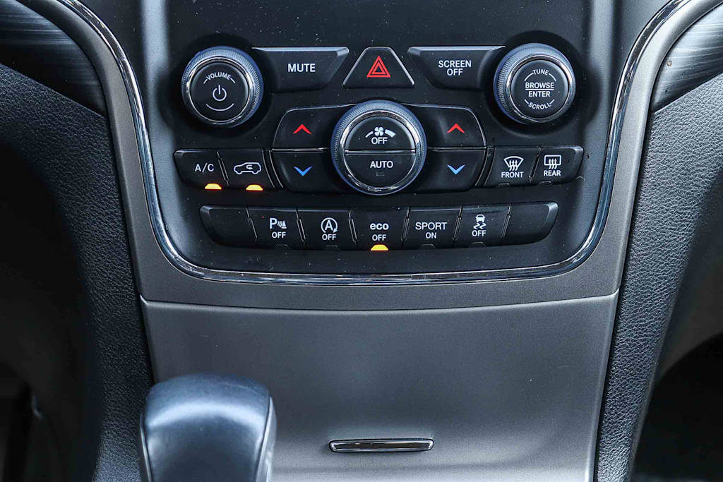 Thumbnail: 2019 Jeep Grand Cherokee - 24