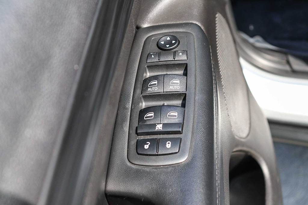 Thumbnail: 2019 Jeep Grand Cherokee - 30