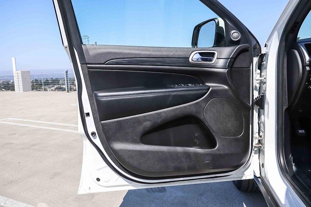 Thumbnail: 2019 Jeep Grand Cherokee - 31