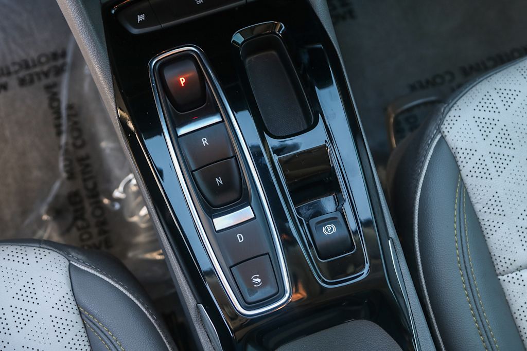 Thumbnail: 2023 Chevrolet Bolt EUV - 15