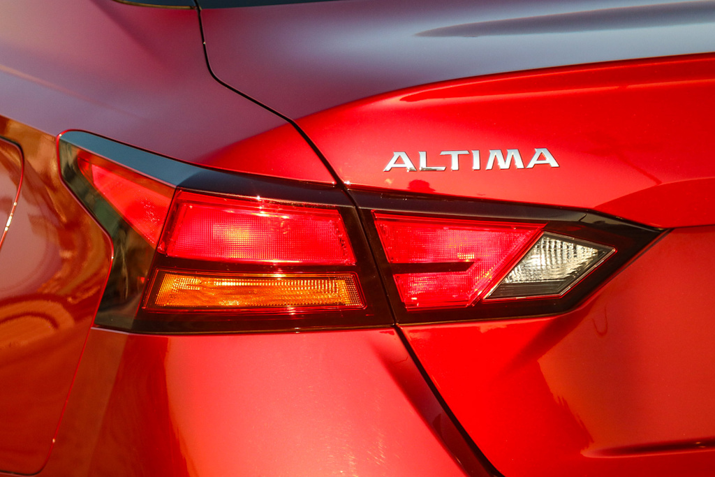 Thumbnail: 2022 Nissan Altima - 24