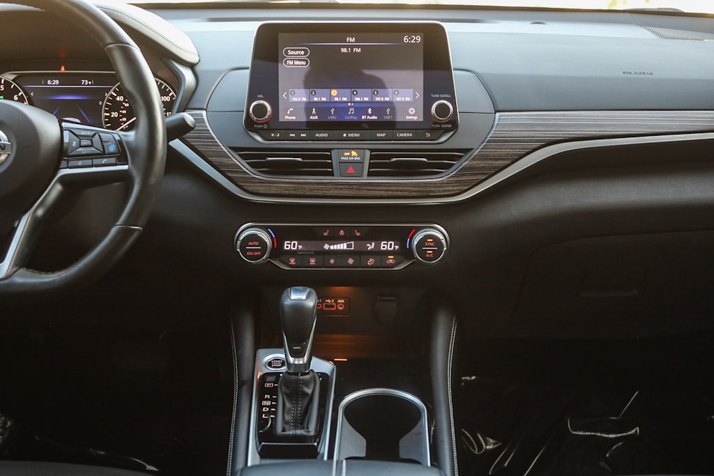 Thumbnail: 2022 Nissan Altima - 8