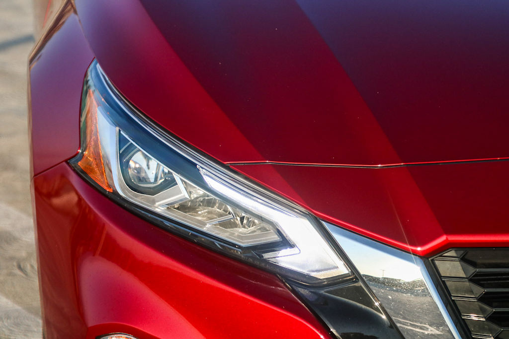 Thumbnail: 2022 Nissan Altima - 19