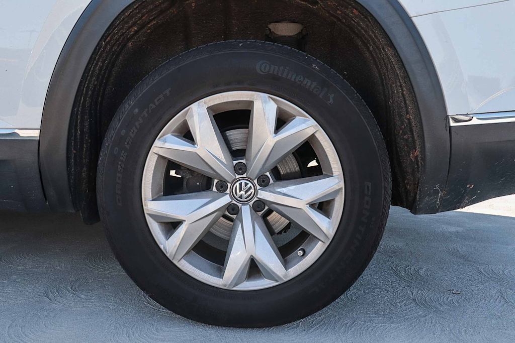Thumbnail: 2018 Volkswagen Atlas - 6