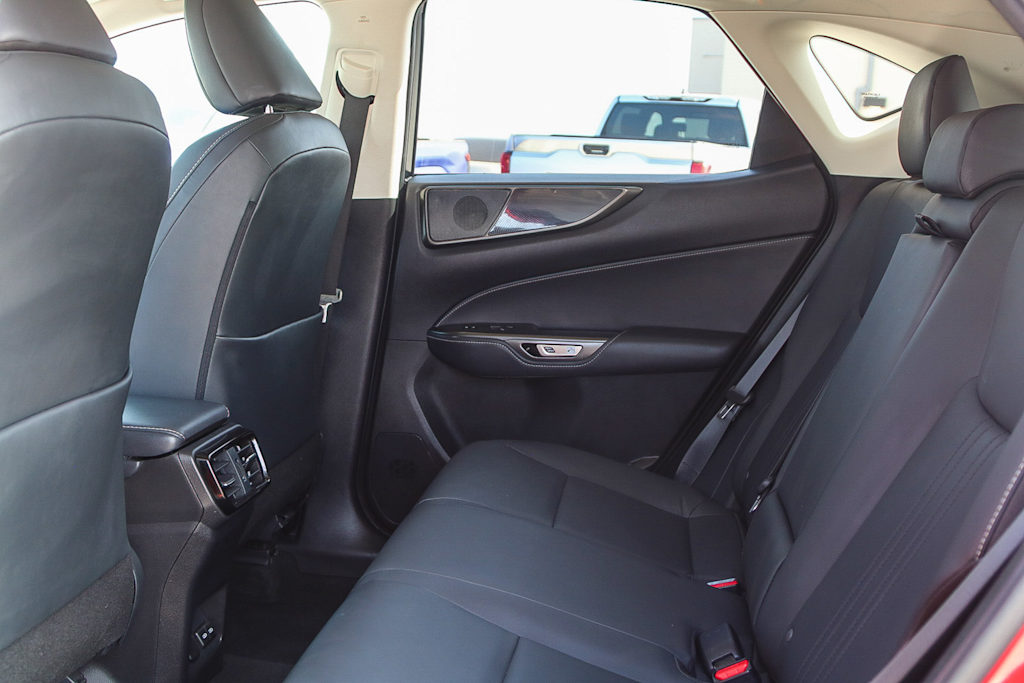 Thumbnail: 2024 Lexus ES - 11