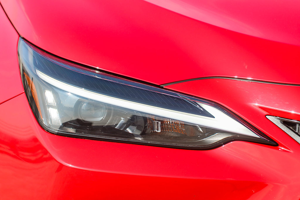 Thumbnail: 2024 Lexus ES - 18