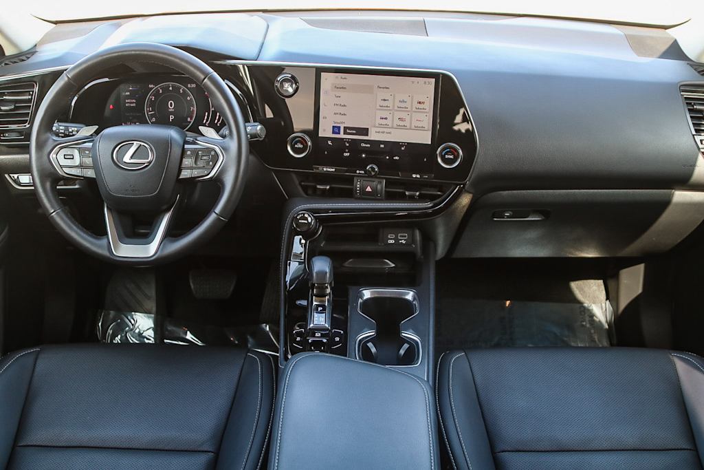 Thumbnail: 2024 Lexus ES - 2