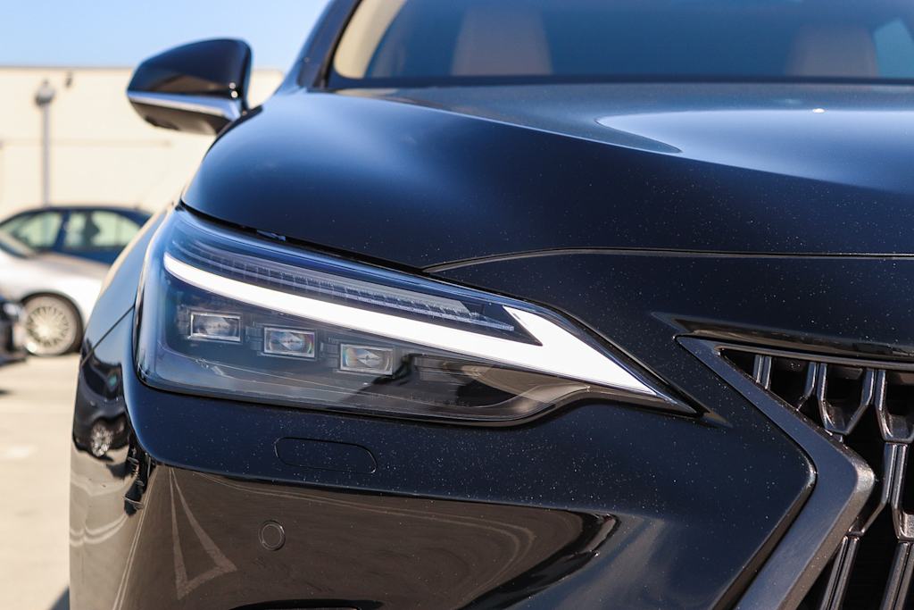 Thumbnail: 2024 Lexus ES - 20