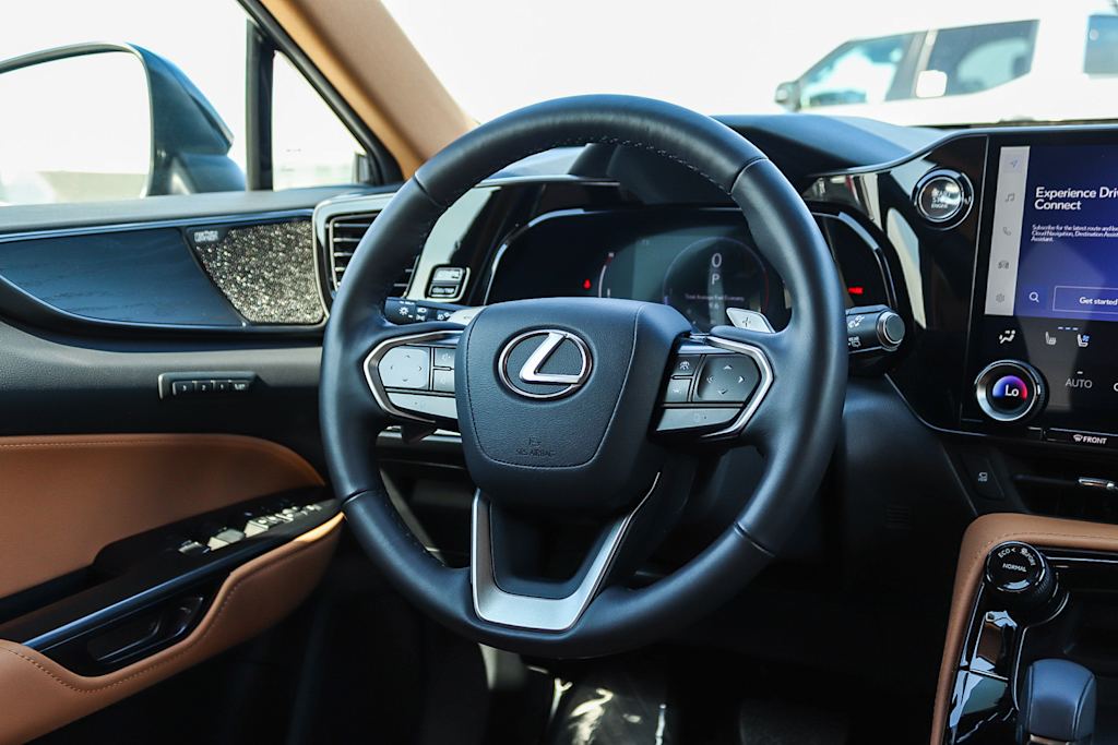 Thumbnail: 2024 Lexus ES - 9