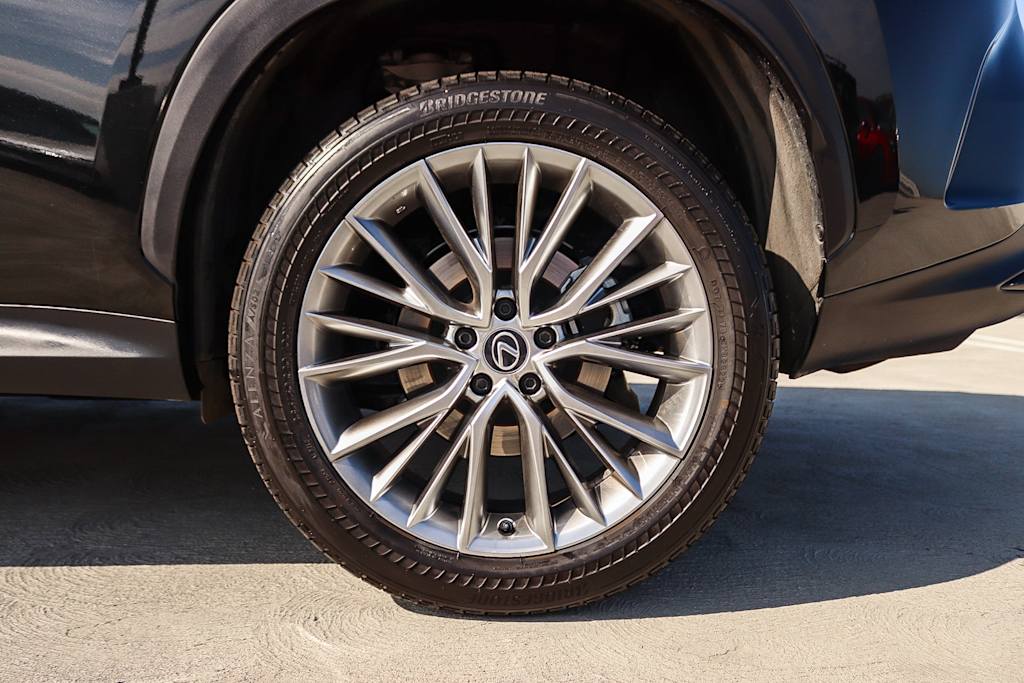Thumbnail: 2024 Lexus ES - 7