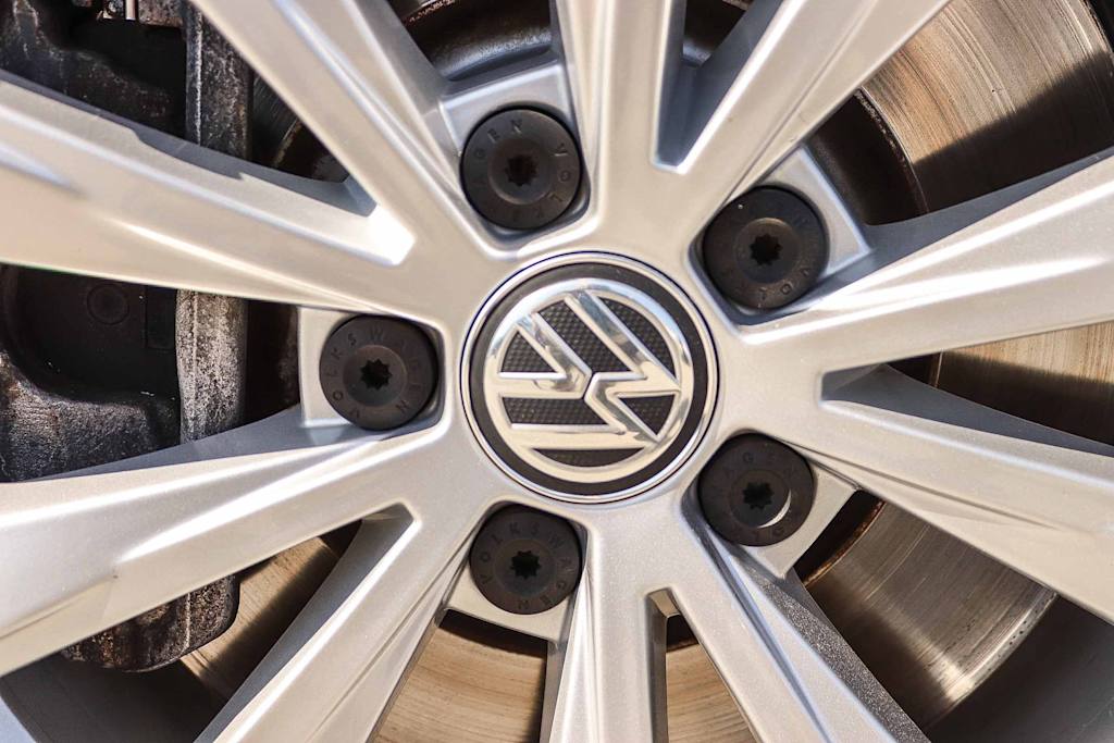 Thumbnail: 2020 Volkswagen Tiguan - 25