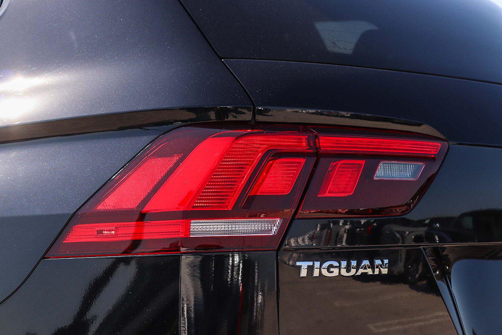 Thumbnail: 2020 Volkswagen Tiguan - 23