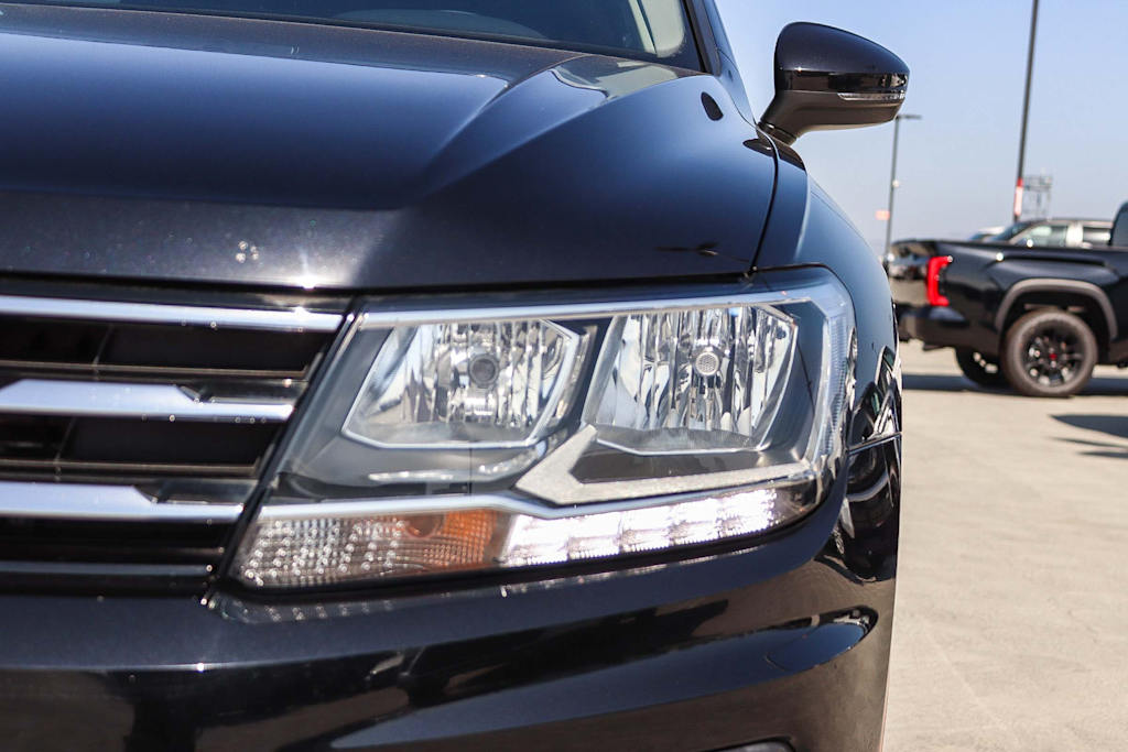 Thumbnail: 2020 Volkswagen Tiguan - 19