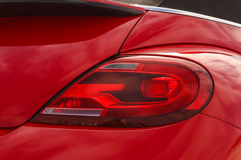 Thumbnail: 2017 Volkswagen Beetle - 25