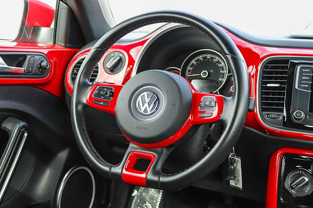 Thumbnail: 2017 Volkswagen Beetle - 9