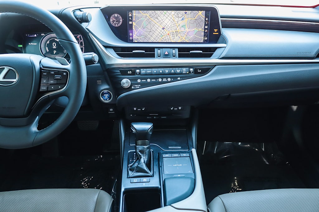 Thumbnail: 2021 Lexus ES - 9