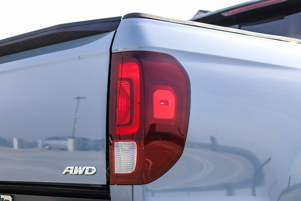 Thumbnail: 2023 Honda Ridgeline - 21