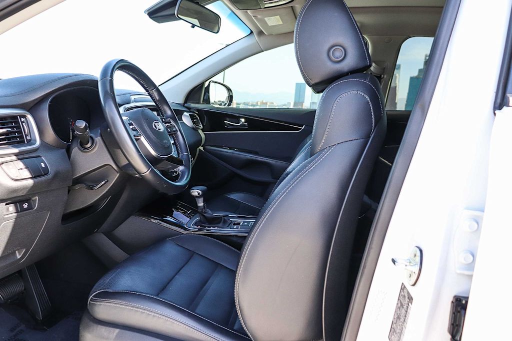 Thumbnail: 2019 Kia Sorento - 11