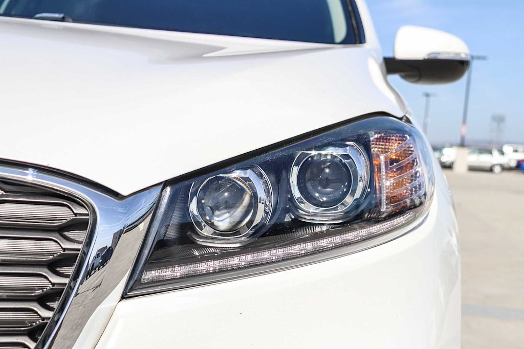 Thumbnail: 2019 Kia Sorento - 20