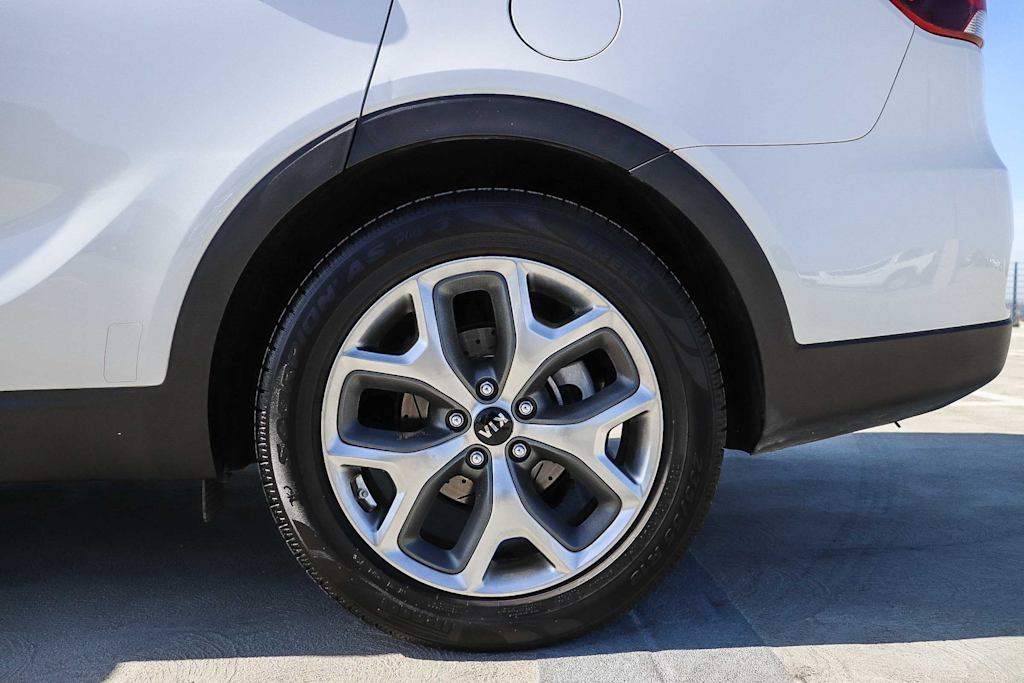 Thumbnail: 2019 Kia Sorento - 7