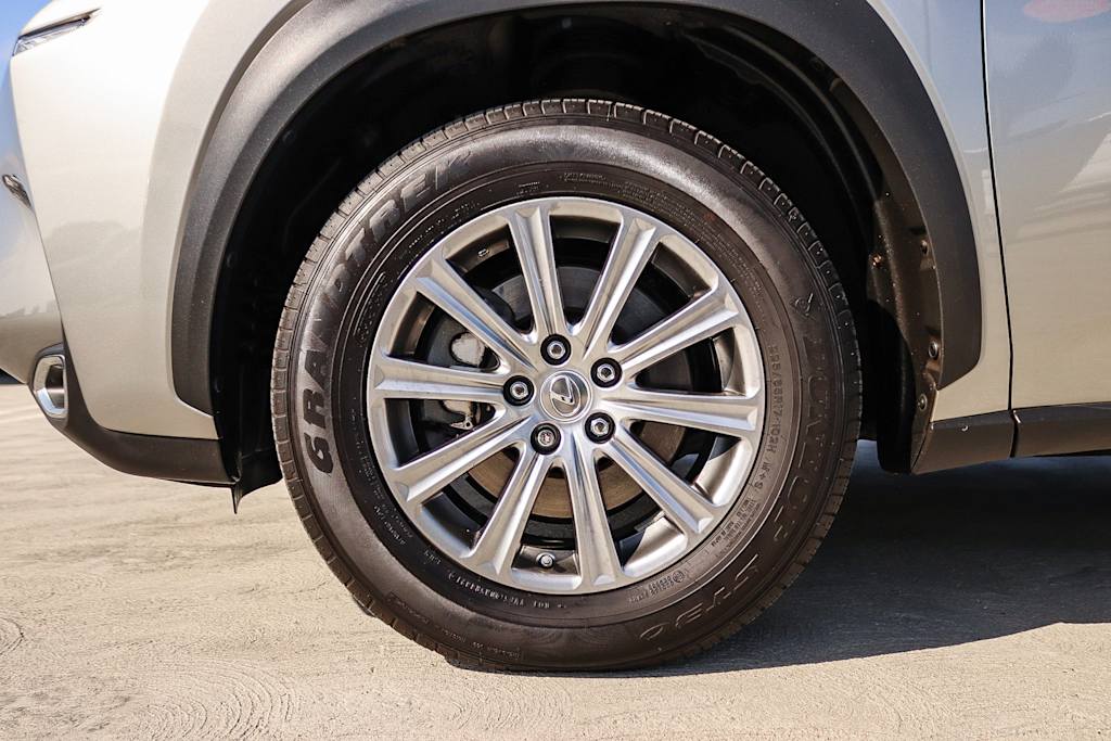 Thumbnail: 2016 Lexus NX - 17
