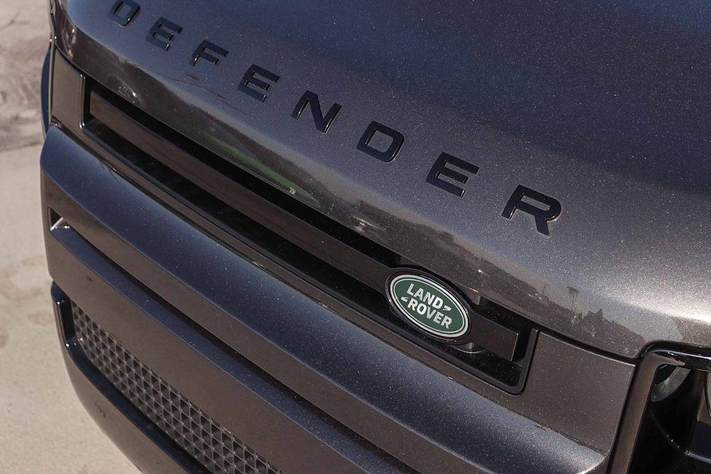 Thumbnail: 2024 Land Rover Defender - 5