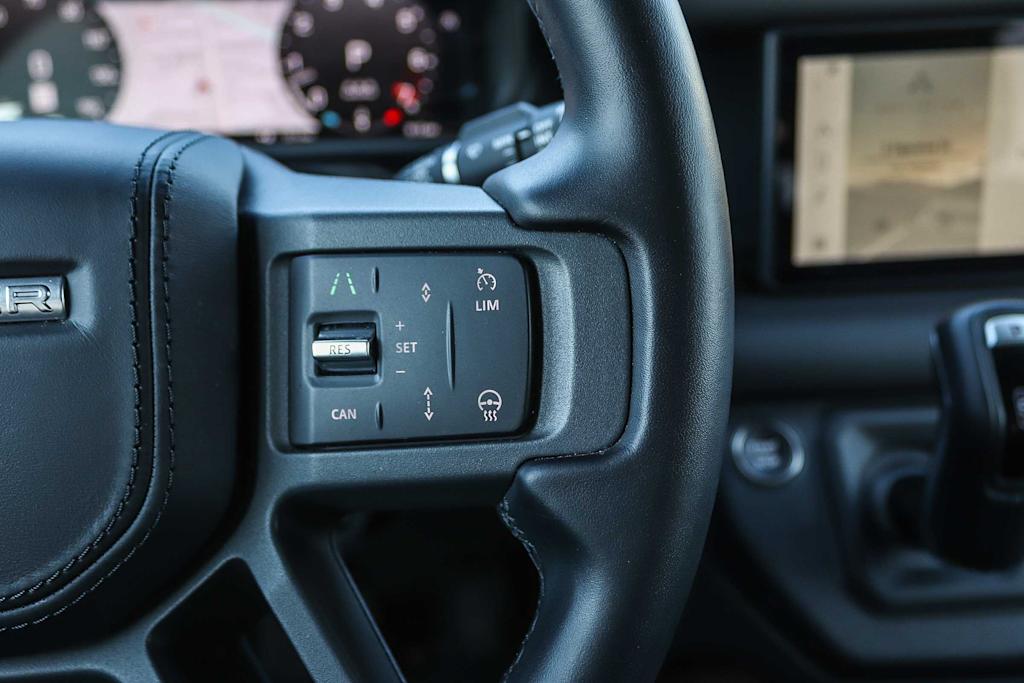 Thumbnail: 2024 Land Rover Defender - 27