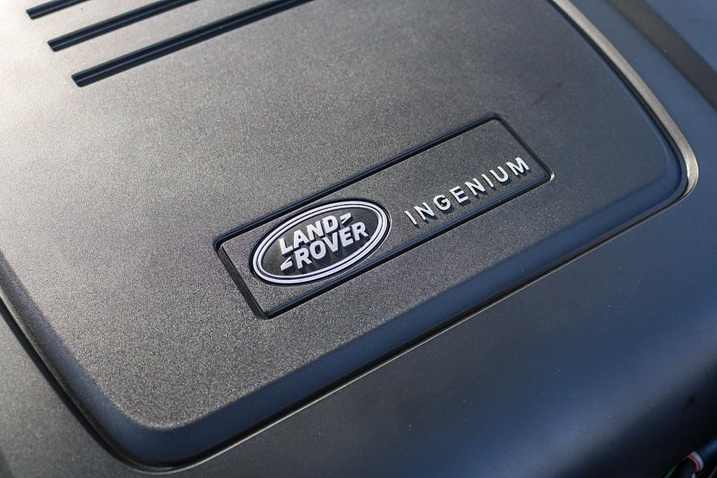 Thumbnail: 2023 Land Rover Defender - 42